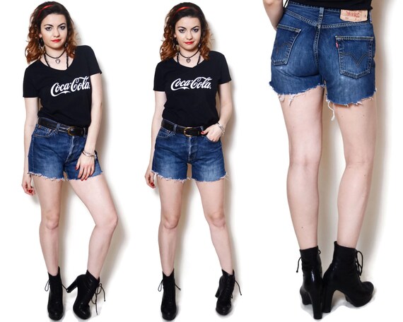 levis high waisted ripped jeans