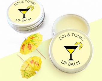 Baume à lèvres gin tonic avec les vraies saveurs de votre boisson alcoolisée gin tonic préférée. Idée cadeau gin, cadeaux pour elle, cadeau à distance