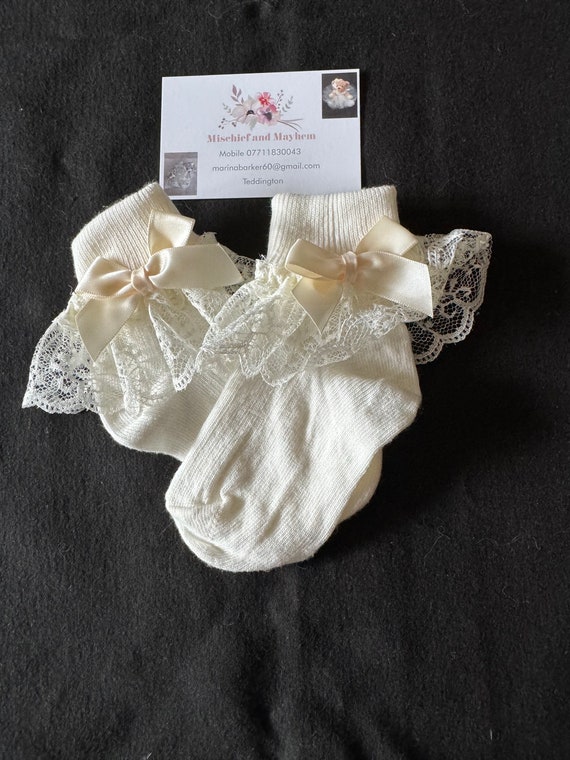 Spanish style frilly socks 3-5.5