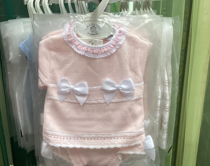 Spanish style  bow outfit