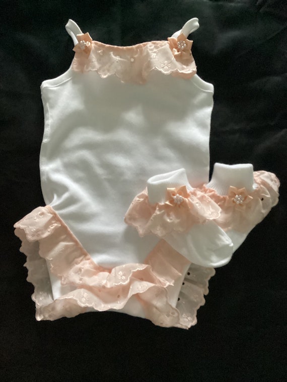 Spanish style frilly  vest set  3-6   months