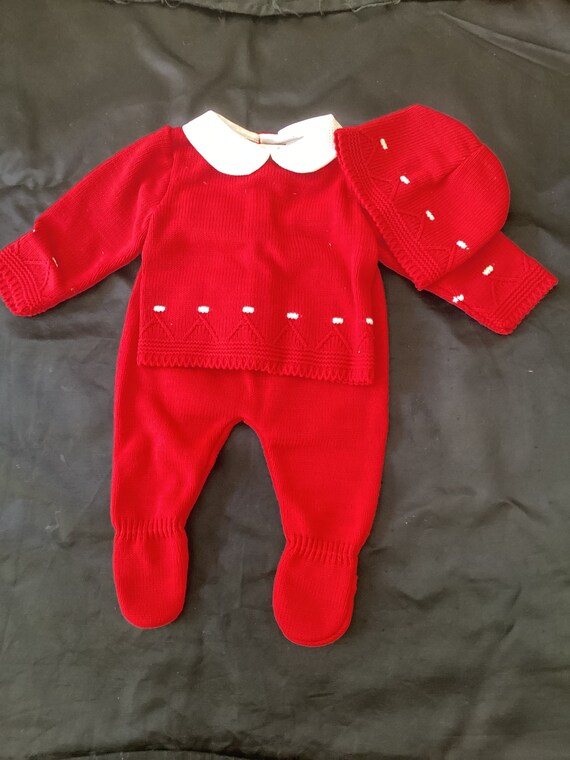 Red Knit Baby Outfit: 3-Piece Set (0-3 Months)
