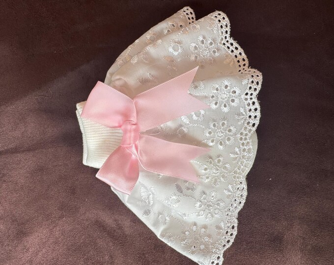 Spanish style frilly socks