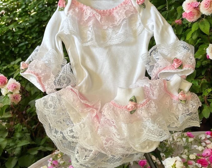 Spanish style frilly  vest set  0-3 months