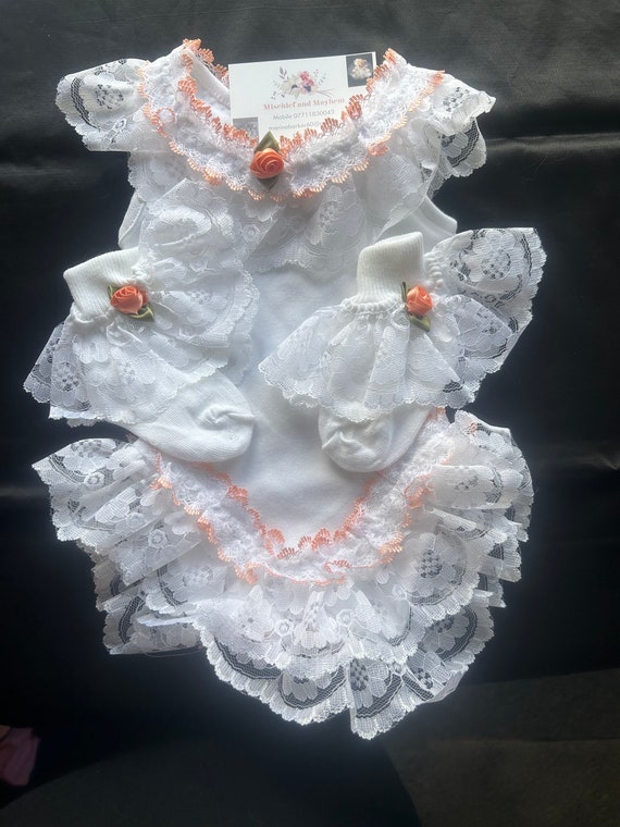 Spanish style frilly vest set