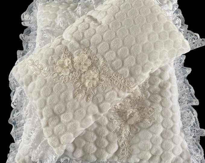 Pram set with flower appliqué