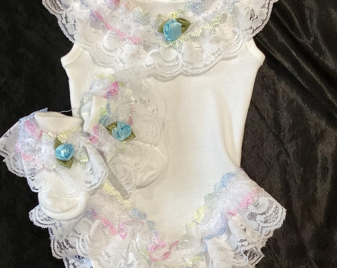 Newborn frilly vest set