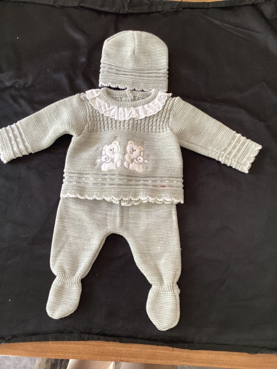 Baby Knit 3-Piece Set (0-3 Months)