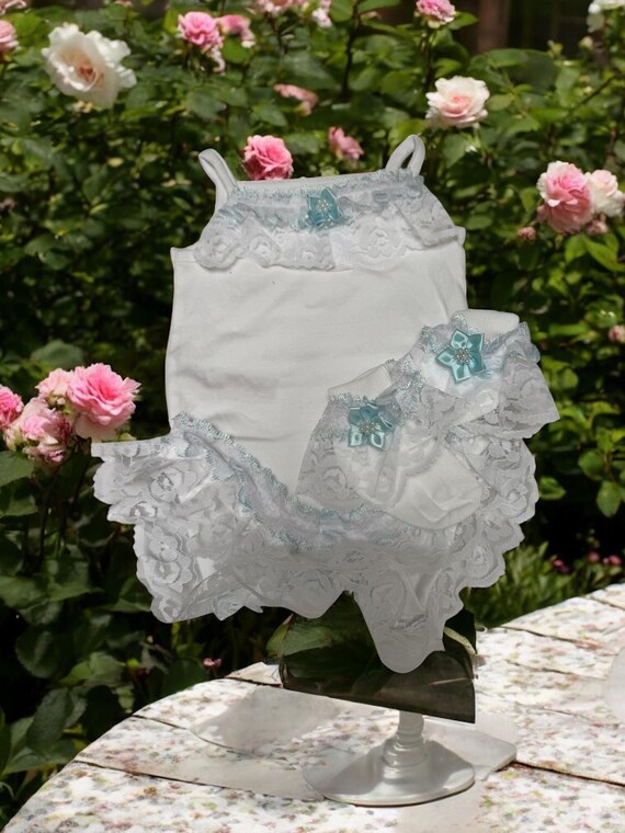 Spanish style frilly  vest set