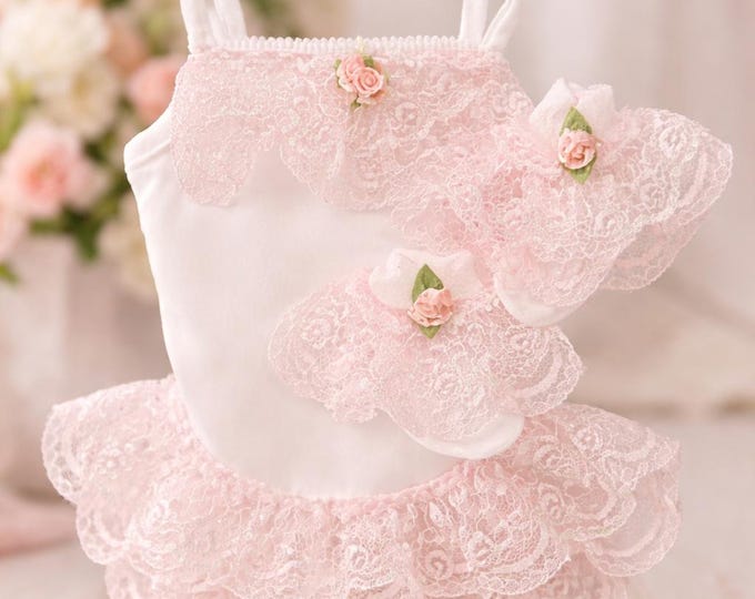 Vintage Style Baby Lace Outfit | Pink White Frilly Newborn Photo Prop