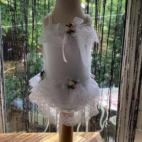 Spanish style frilly vest set 0-3 months