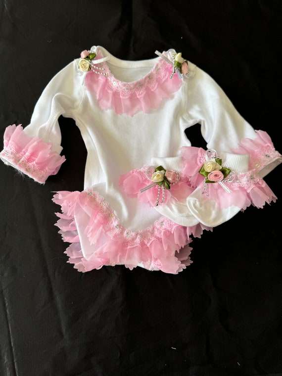 tiny baby frilly vest set