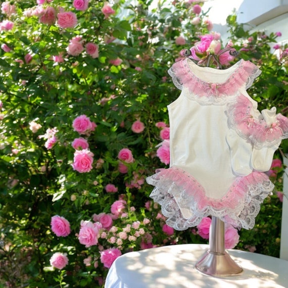 Spanish style  frilly vest set