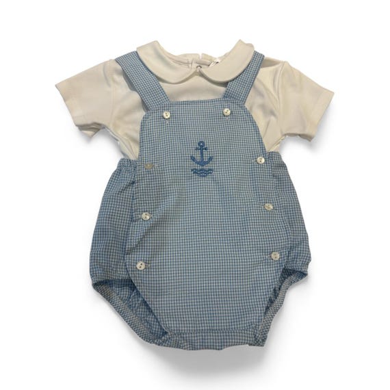 Lovely  dungere outfit