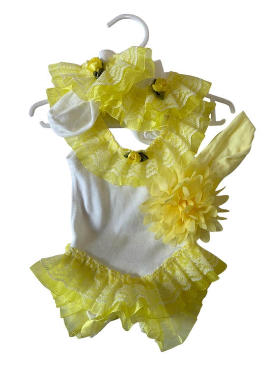 Spanish style frilly  vest set  0-3 months
