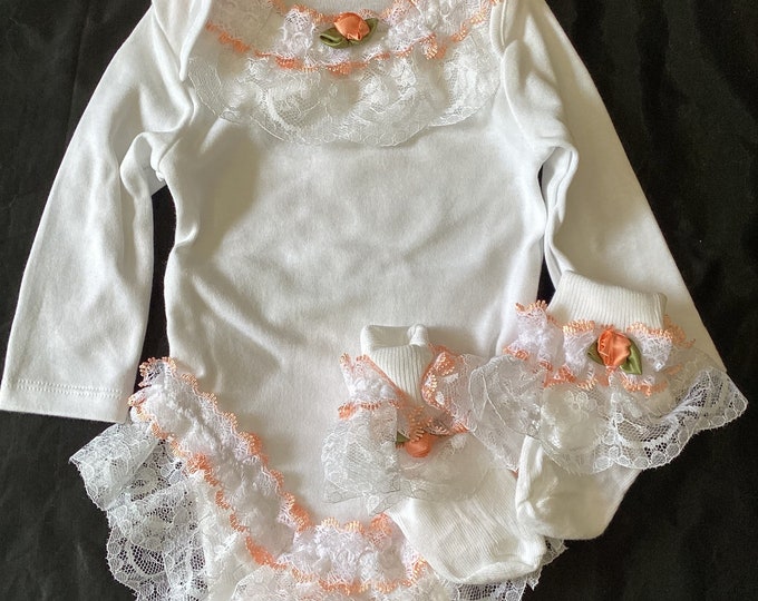 Spanish style frilly vest set