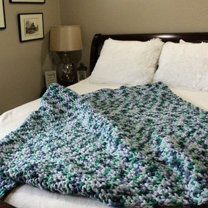 Handmade Large Chenille Blanket Throw, Handmade Afghan, Throw, Handmade Chunky Crochet Blanket, Emerald Green, Jasper Chenille Chunky Yarn