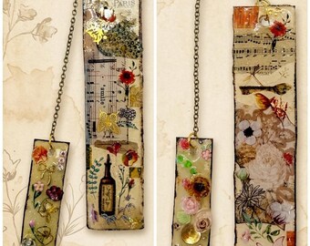 Reversible Vintage Botanical Bookmark, Grungy Floral & Bee Page Marker, Antique Gold Chain Dangle, Cottagecore Journal Gift, Book Jewelry