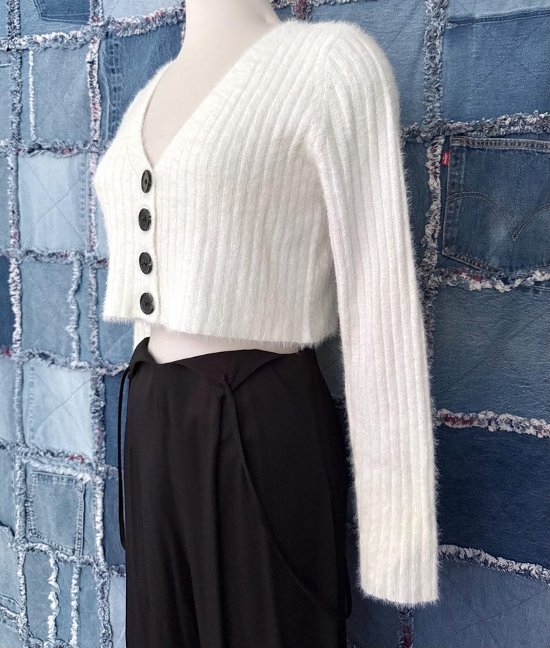 Cardigan court Urban Outfitters image 6