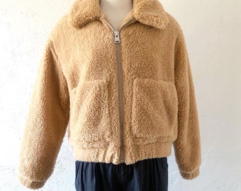 Urban Outfitters fleecebomber