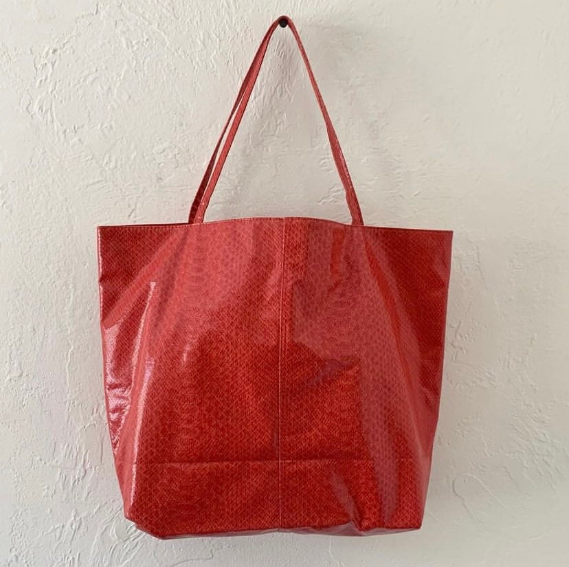 Vtg NWT Saks Fifth Avenue Red Faux Snake Large Tote / Bag