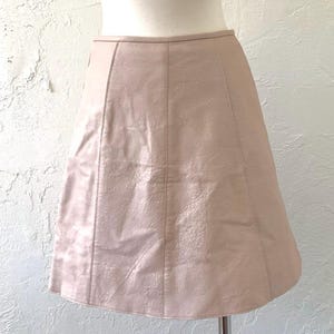 Pinkfarbener Leder Minirock