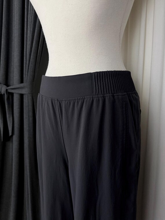 Lululemon slits pants View 2