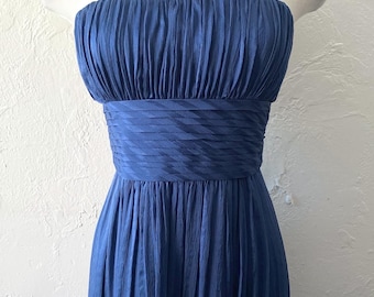 Robe du soir en soie transparente à fronces BCBGMAXAZRIA