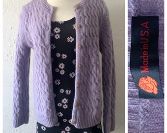 Excellent 100% wool lavender cable knit cardi ~ small