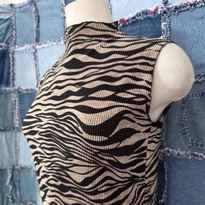 Vtg stretchy pleated top