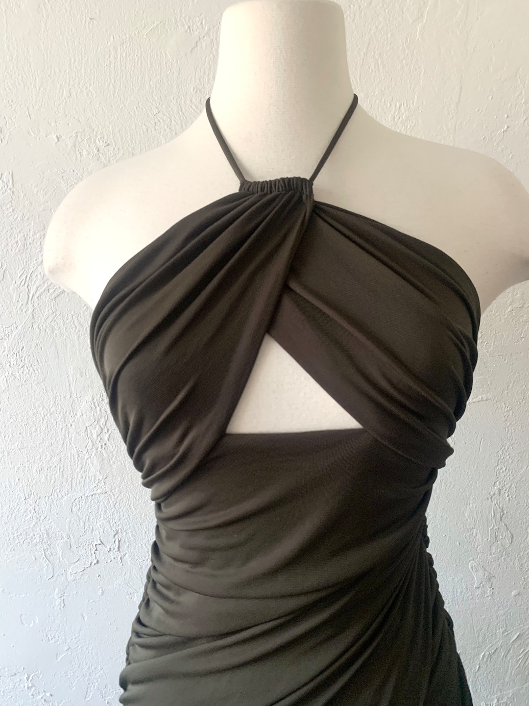 Miniabito NWT Zara con scollo all'americana e ruches Italia