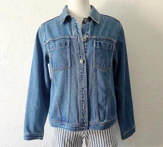 Vtg denim jacket View 2