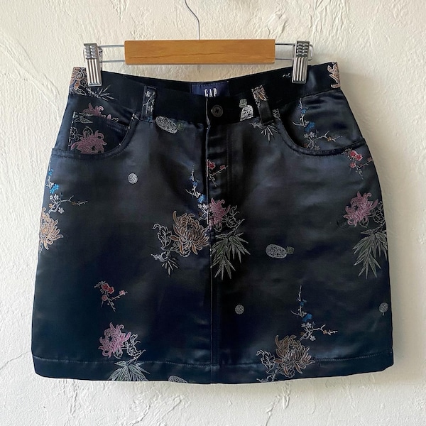 90s Gap floral mini skirt