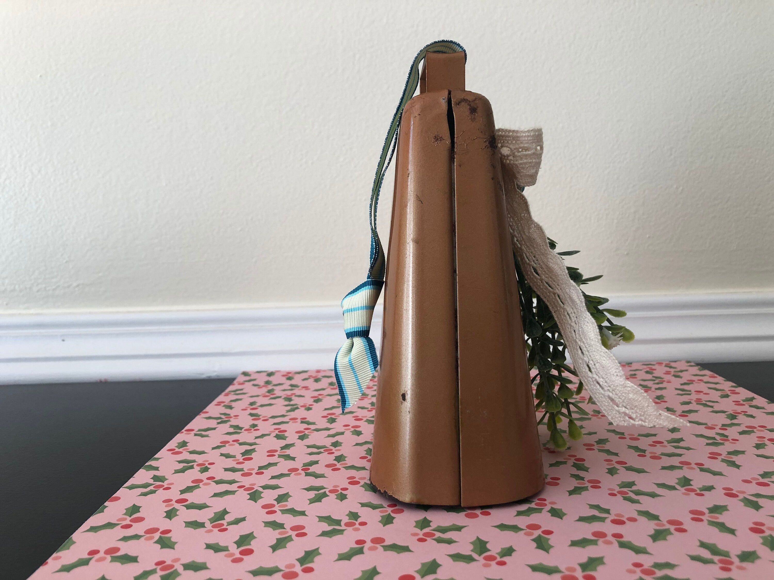 Vintage Cowbell Christmas Decor Etsy