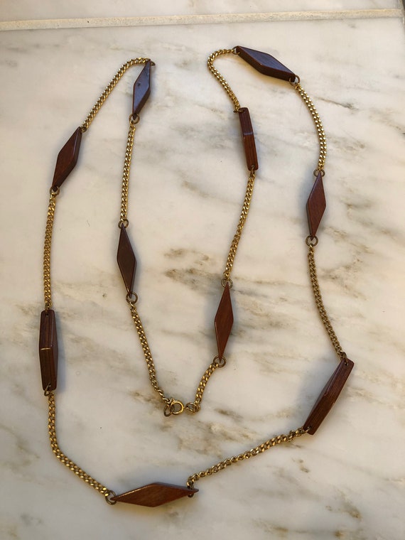 Mid Century wood diamond gold chain necklace