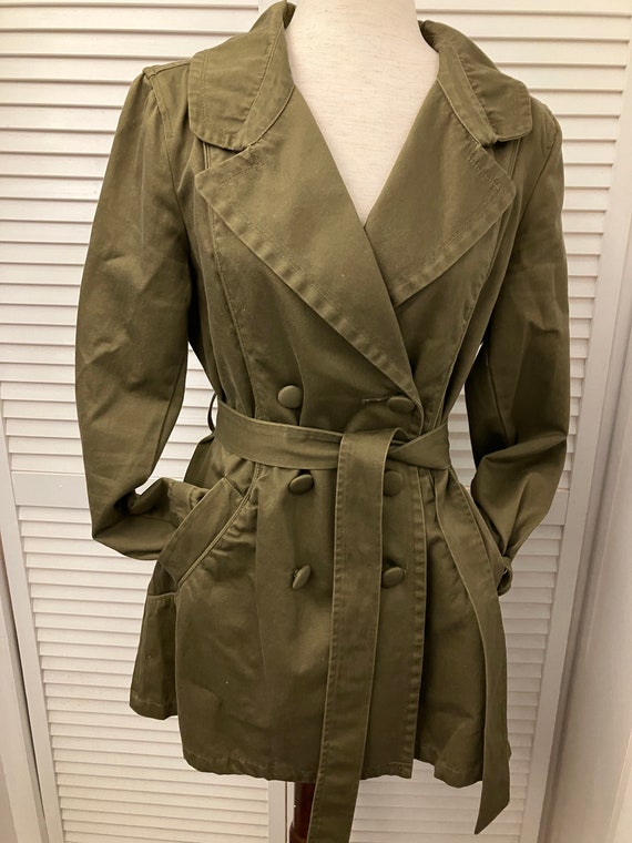 DKNY Jeans Olive Green Short Cotton Trench Coat W Belt Back Cape