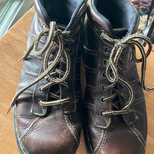 Doc Marten's chukka boots Vintage brown leather heavy stitched lace up thick year round Hip mod retro grunge thick brown leather boots 11.5