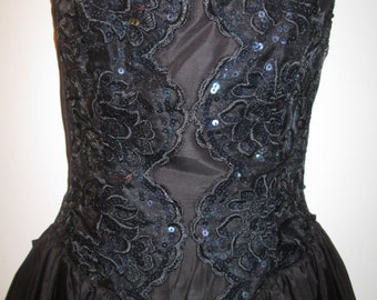 Gunne Sax vintage short black taffeta and rhinestone short strapless PROM dress with removable back bow and crinoline underskirt Size 7