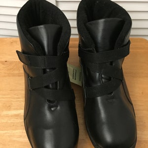 Heritage negro marrón cuero polar línea impermeable botas Mens10 WW Unisex bota de nieve caliente Tag en nunca usado bota de invierno de longitud de tobillo Fácil en