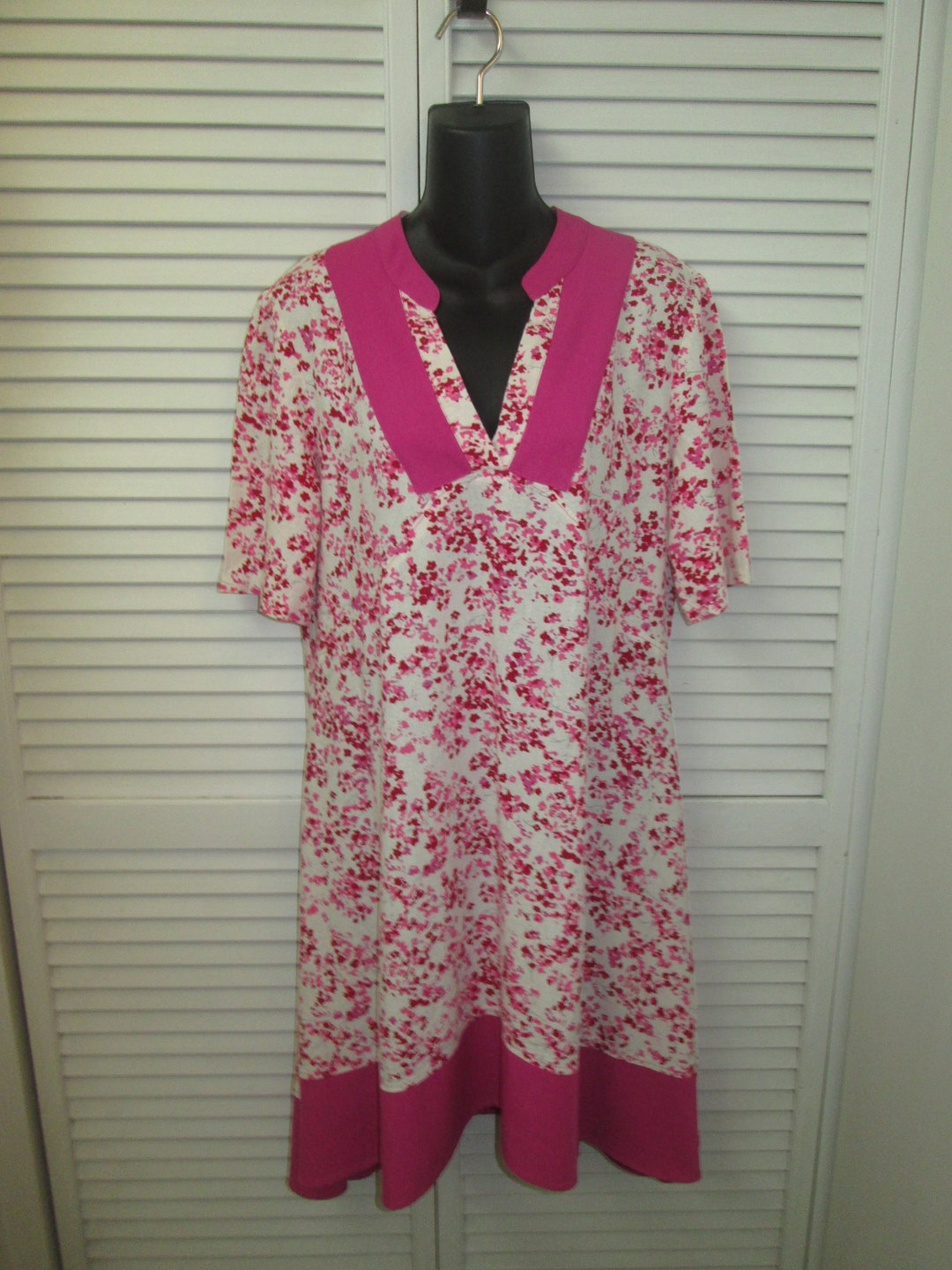 chinese dress ladies White and Pink Floral Tiered Boho Maxi Dress
