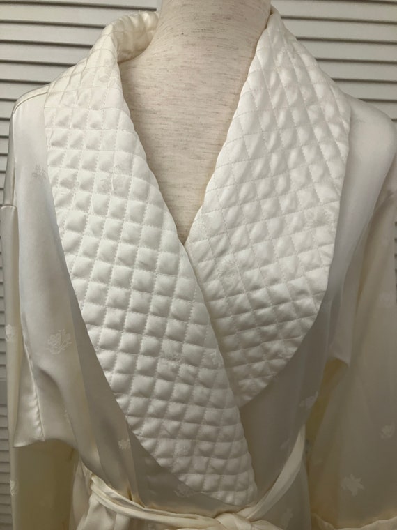 Vintage cream white long robe quilted collar and … - image 1