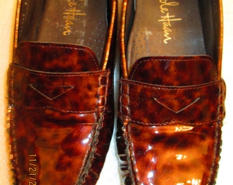Mocasines vintage de charol con estampado de caparazón de tortuga Cole Haan Talla 6 1/2 B M Único, inusual y muy atractivo.
