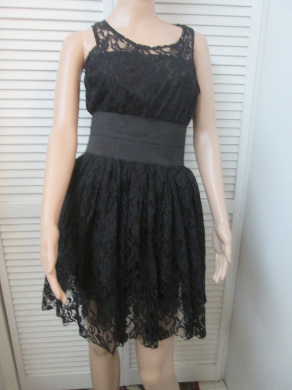 Black sleeveless short dress online
