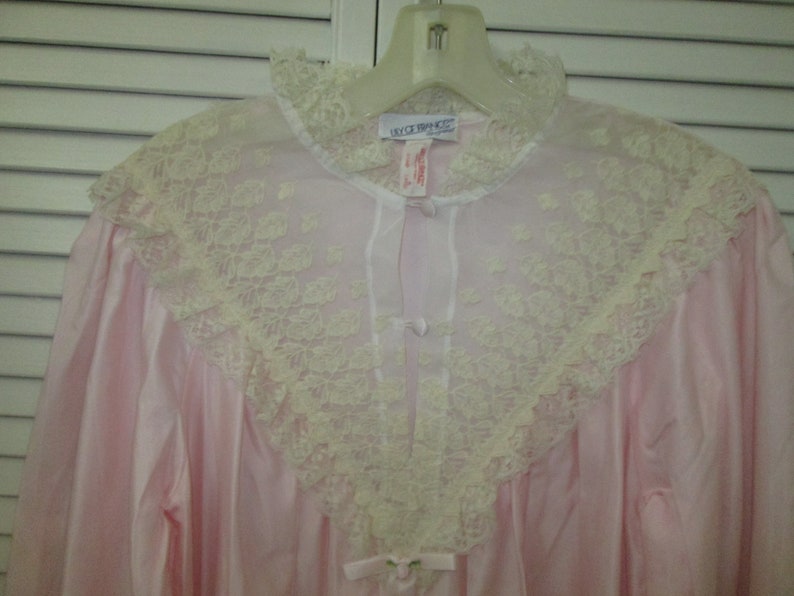 Vintage NOS tags on pale pink cream lace nightgown Lily of France label made in USA Sz ML demure poly light ctn fleece lined long nightgown