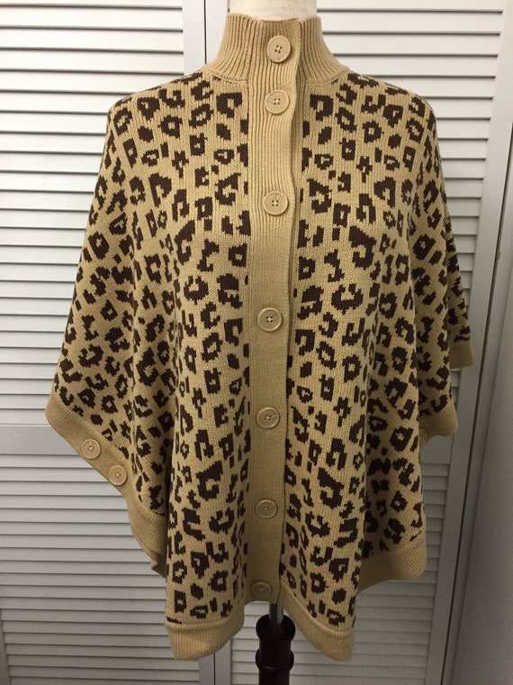 Tan and brown button front cape style thick 60 cot