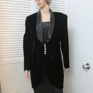 Vintage nero spaghetti tagliati raso cinturino guaina w interno foderato velluto raso tagliato giacca lunga strass e bottoni in madreperla JR Nites vtg sz 12