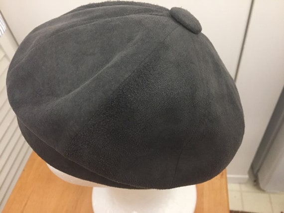 Vintage mid century charcoal gray suede hat beani… - image 3