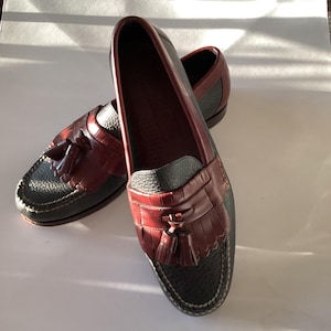 HS Trask black textured and smooth brown leather tassel loafers  Ridged rubber soles. Men’s 8W Made in Brazil. Barely worn- perhaps once.