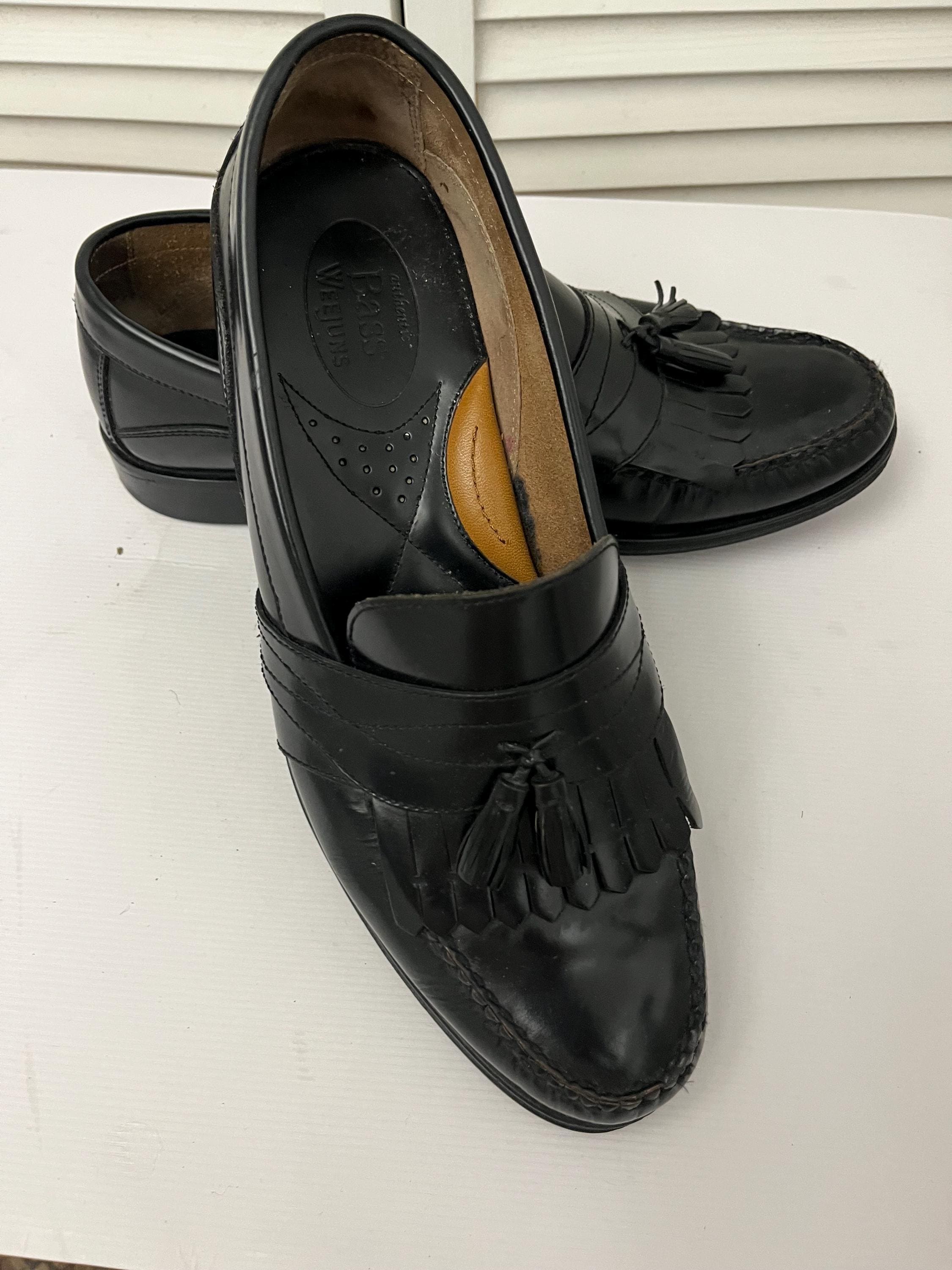 Johnston & Murphy Men\'s Tassel Loafers  Black Leather Dress Shoes Size 9.5M Vintage Johnston & Murphy Brown Black Kiltie Tassel Loafer  main image 2
