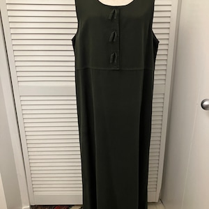Vintage dark olive green maxi jumper dress sleeveless loose comfortable easy pack versatile everything maxi dress US size 14 Cotton Lyocell
